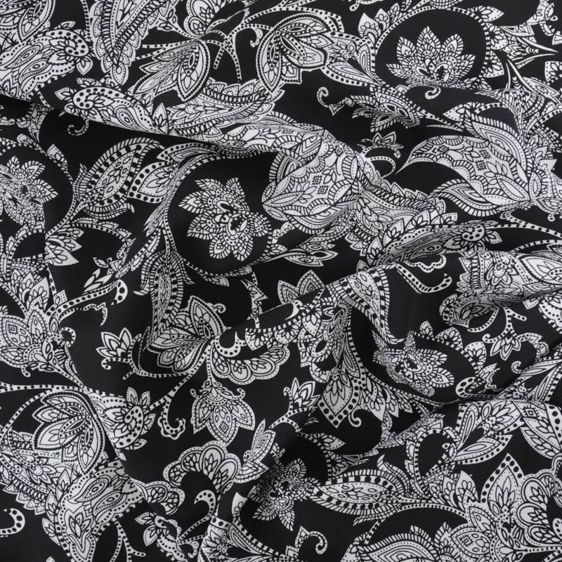 Viscose Impression Digitale Floral Cachemire Noir - Maison Klem